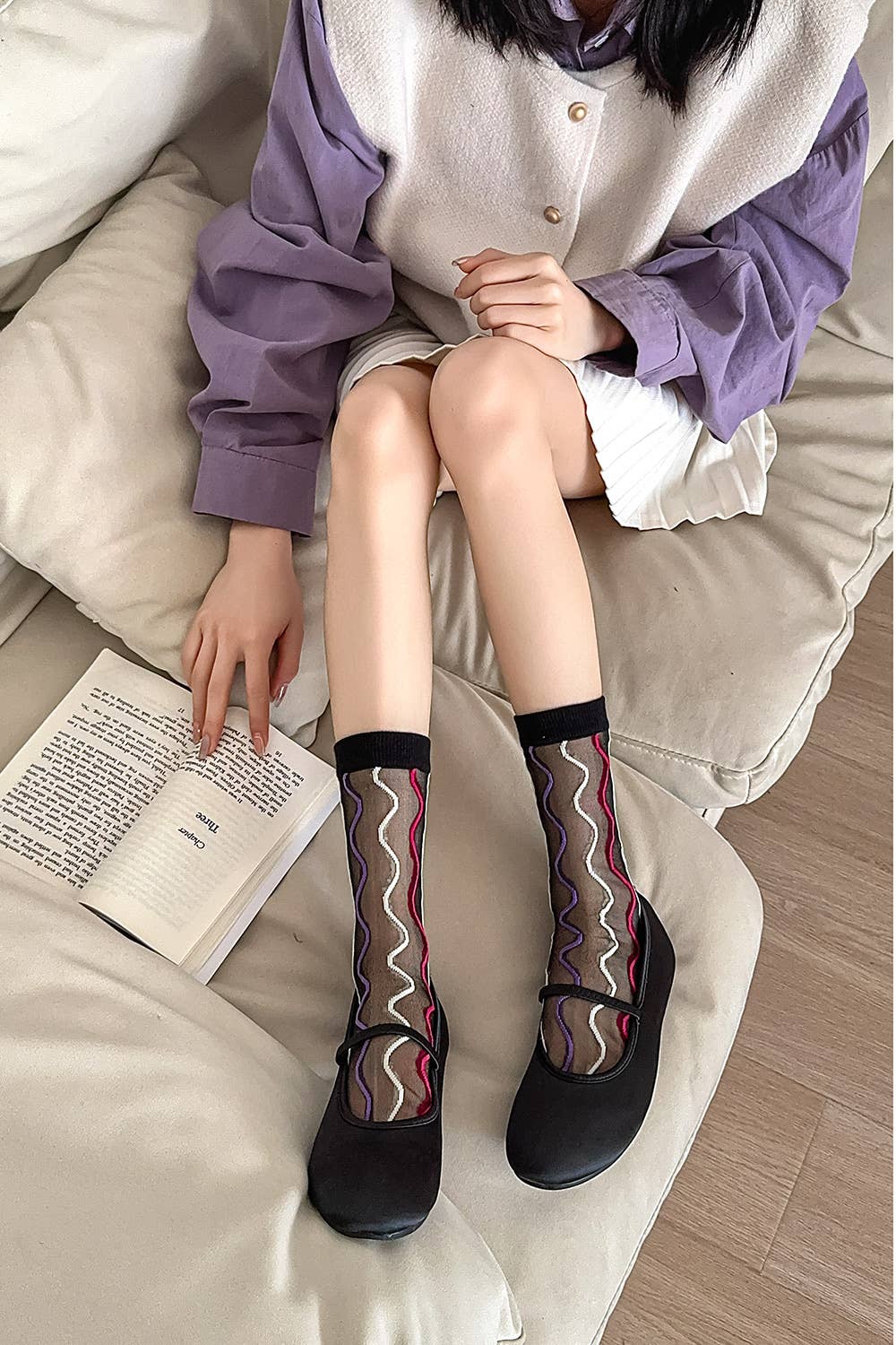 Nero Calzini trasparenti con onde colorate 🎨🖤 in vendita all'ingrosso su Faire3