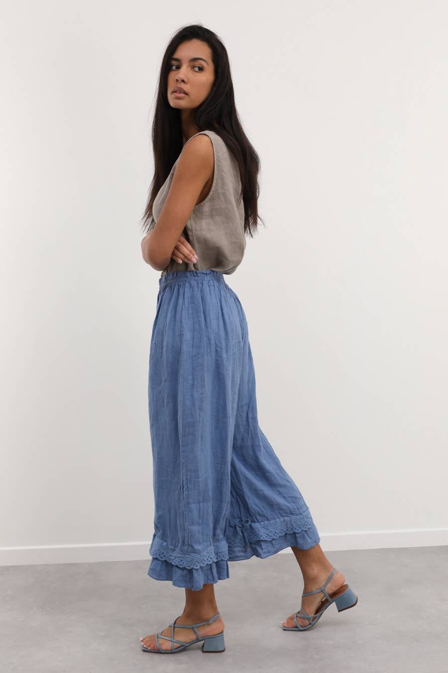 la maison des fibres naturelles - Wholesale Broek - Dames - Elegante broek met opengewerkt borduurwerk 9204 van 100% linnen6