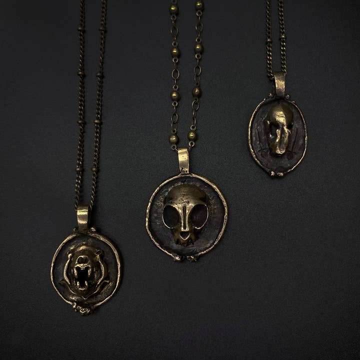 Familiars Pendants Brass for wholesale by Miyu Decay