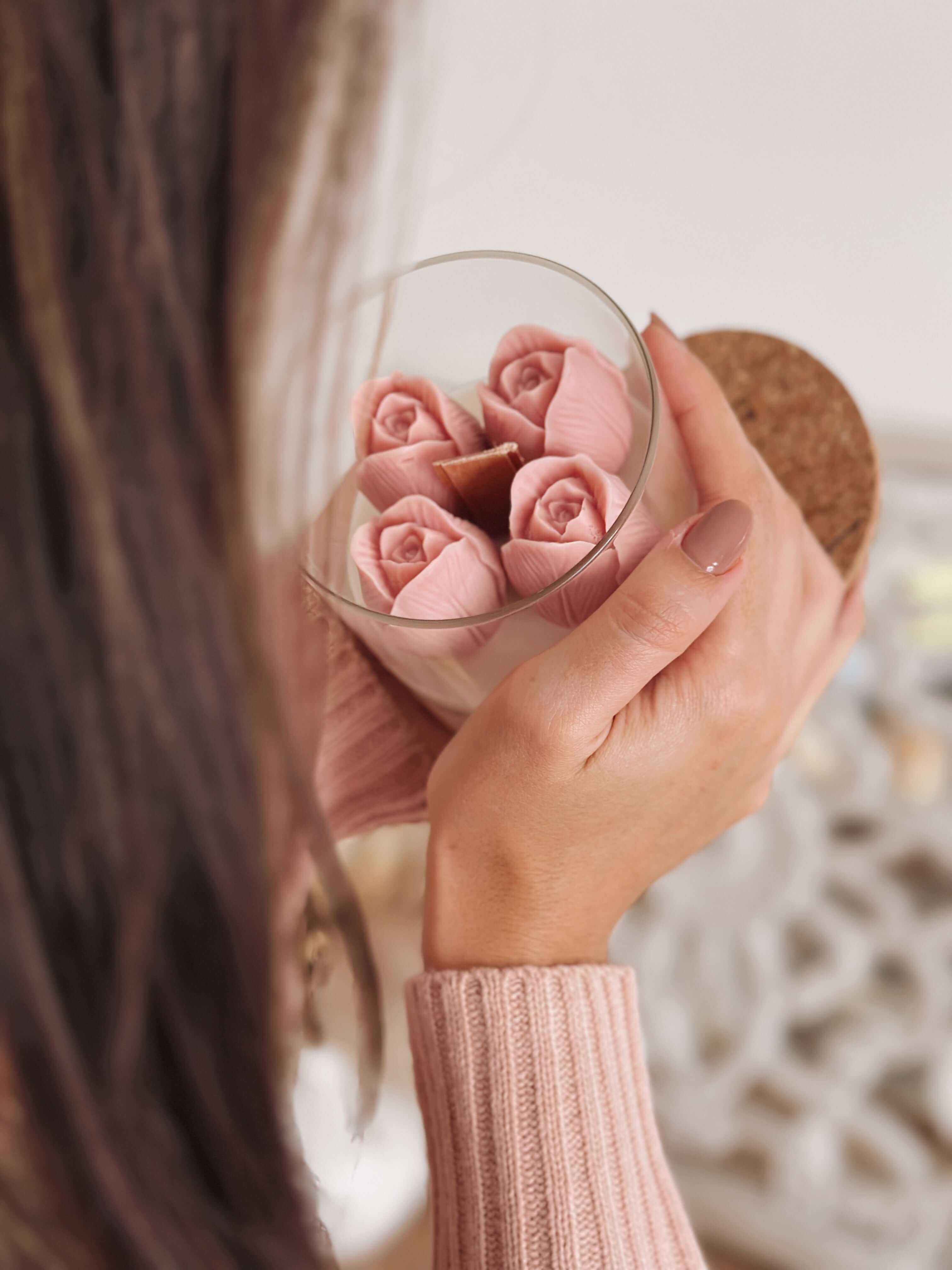 Tsuki Box - Wholesale Novelty Candle - Botanical Candle | Pink Tulips | Cherry Blossom 400g