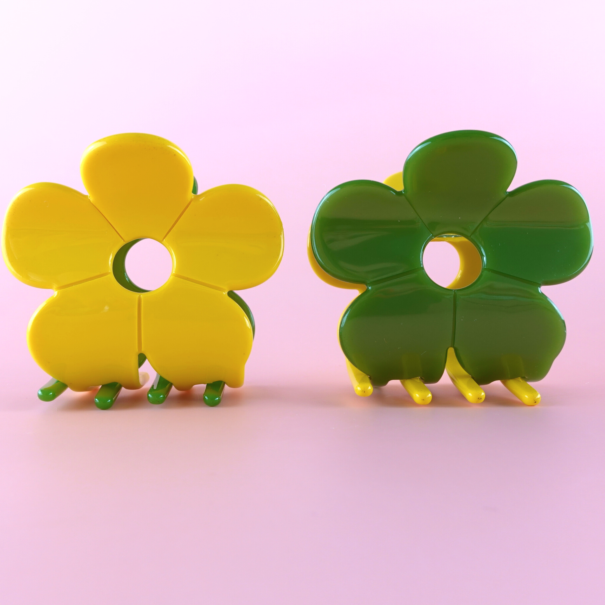 Love Attack - Wholesale Hair Clip - Women's - Hanami Cellulose Acetate Flower Hair Claw Clips1