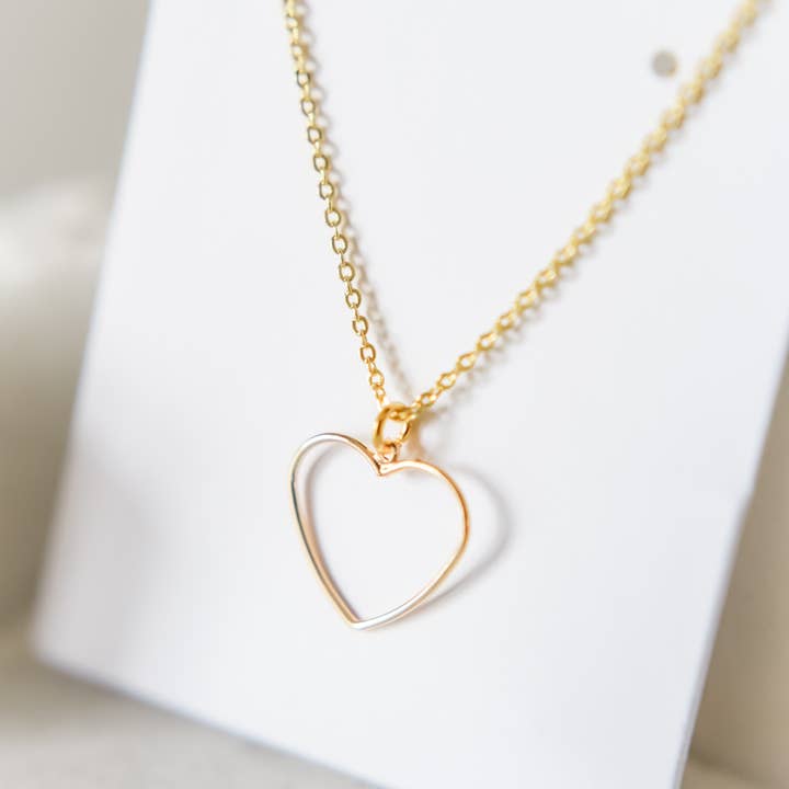 lækker hjerte-charme halskæde 18k forgyldt for engroshandel hos Bella Rey jewelry