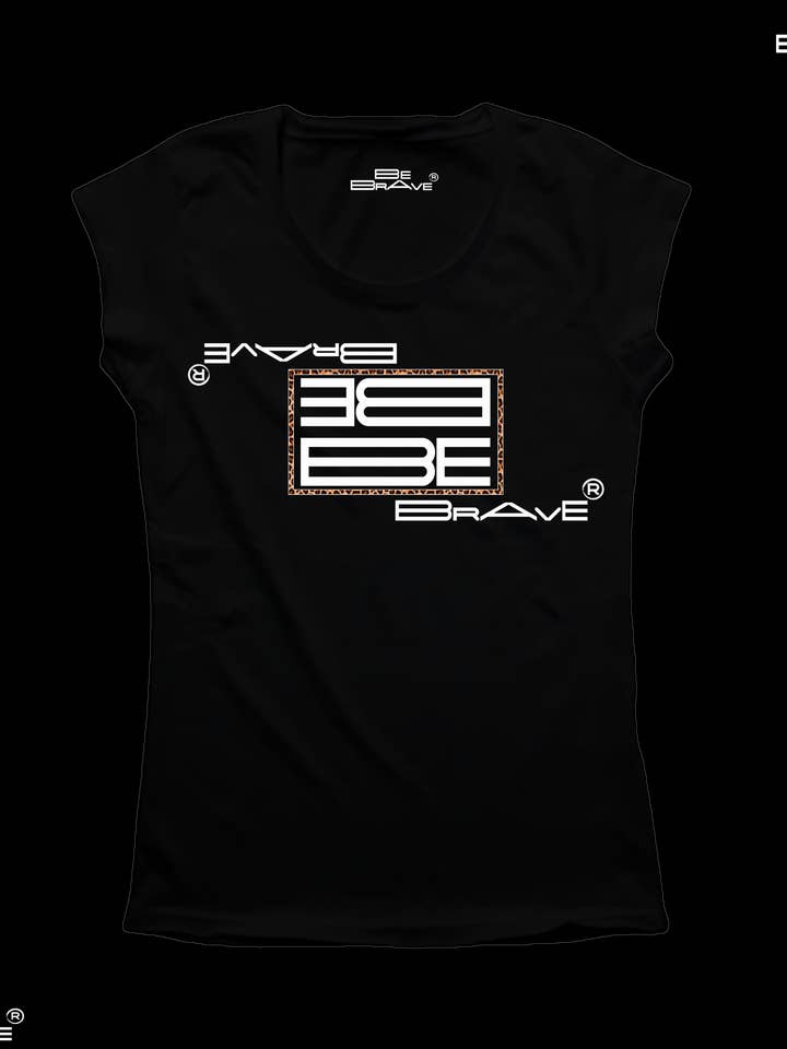 CAMISETA MUJER NEGRA ALGODÓN CON ESTAMPADO LOGO BeBrave LEOPARDO para venta al por mayor de BeBrave