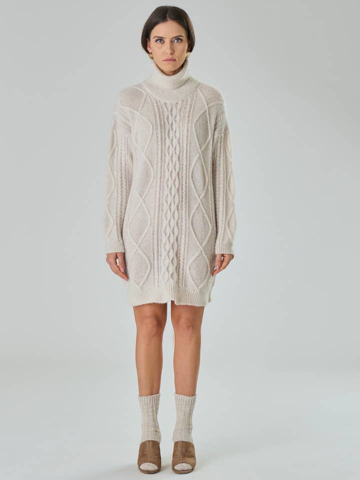 TENNÉ - Wholesale Dress - Women's - Dress with braids in Merino wool - Catia