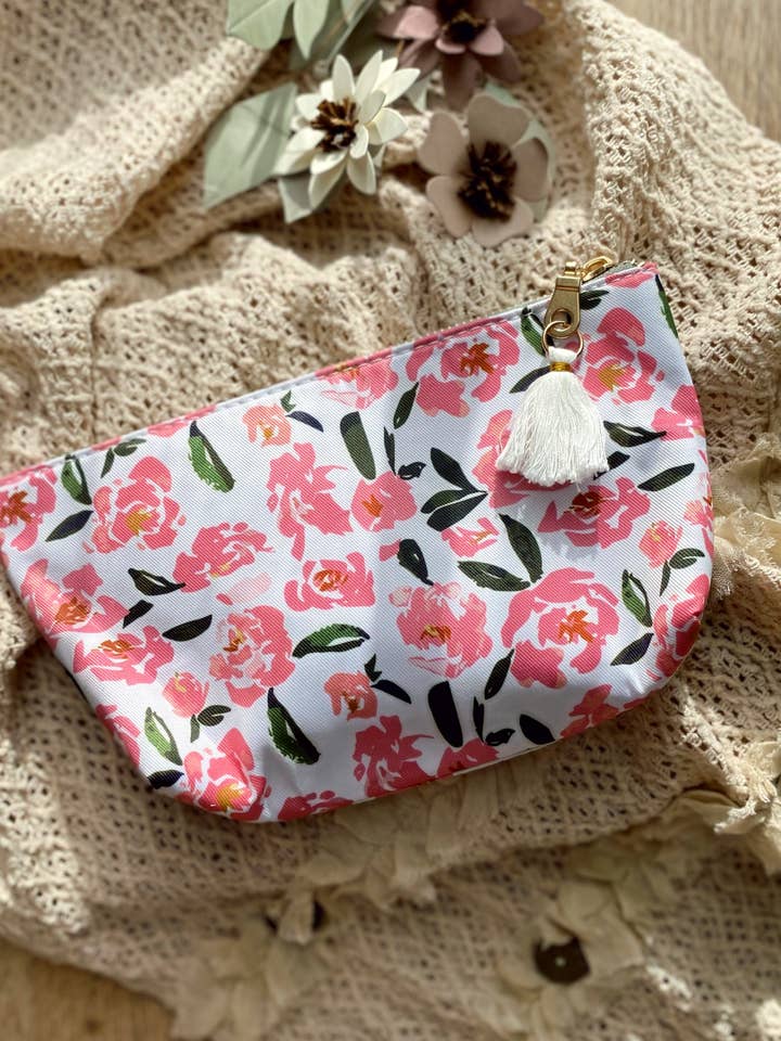 “Rose” Mini Oil Bag Includes Holders for 10 Essential Oils for wholesale by feelinature