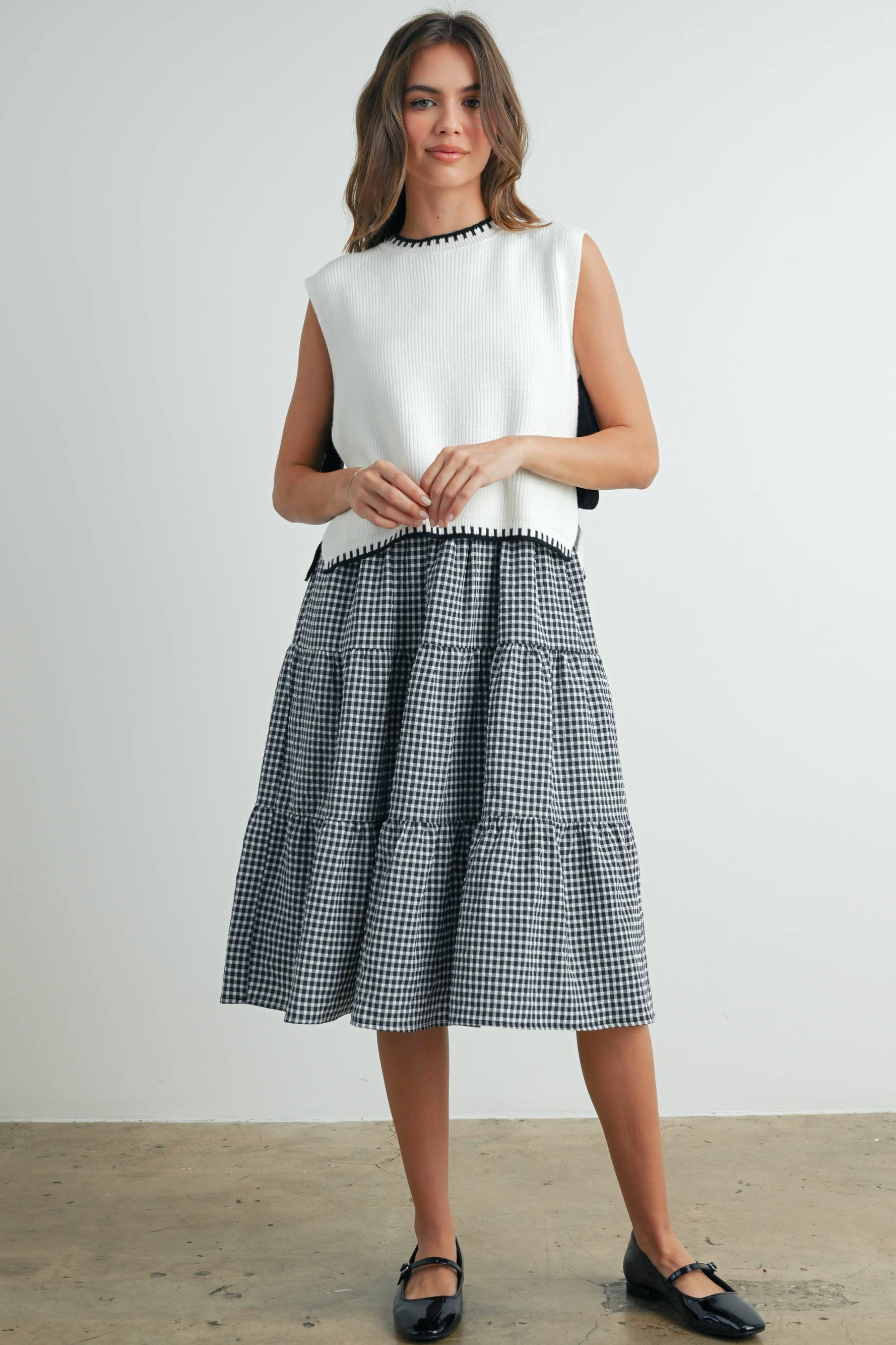 BUTTERMELON - Wholesale Sweater Vest - Women's - Mock Neck Sleeveless Sweater- BMW752911