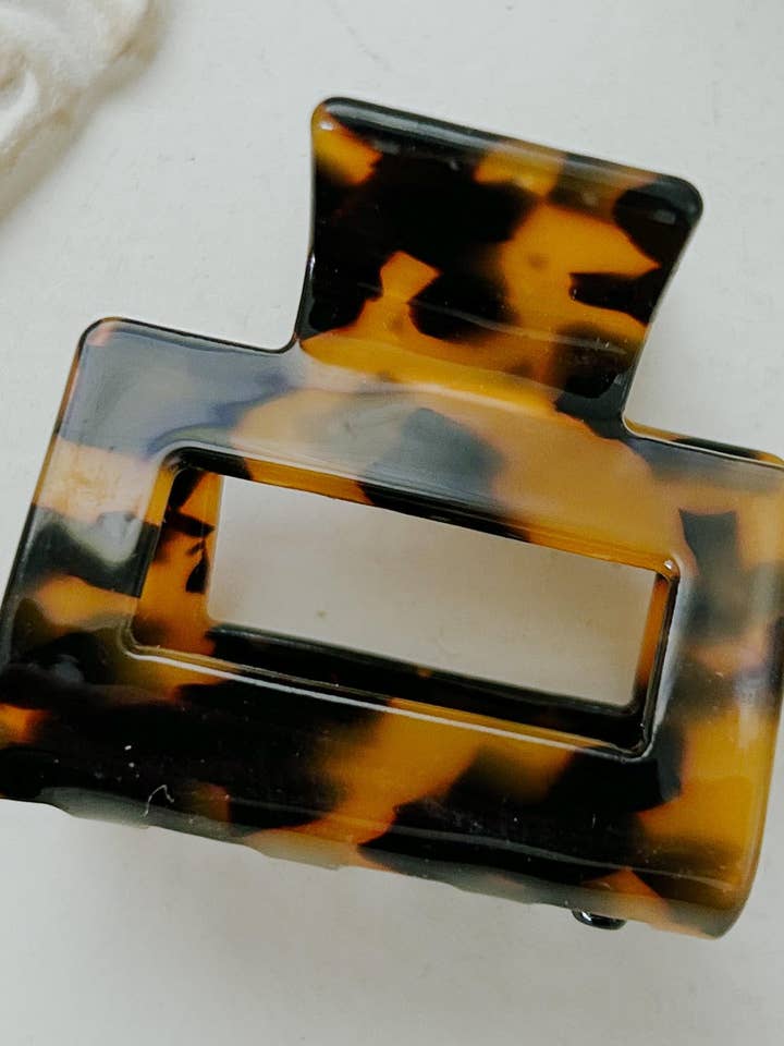 Pinza Mini Negra y Marrón para venta al por mayor de Ivory Bloom Boutique