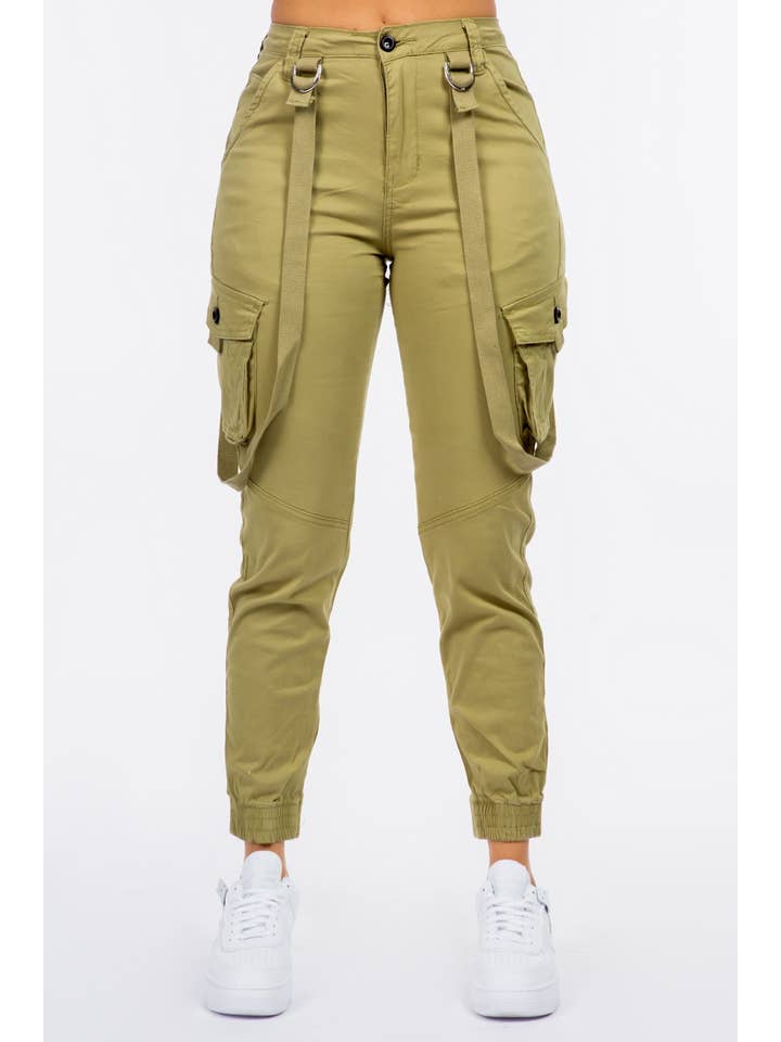 Boswell - Venta al por mayor Pantalones - Mujer - Pantalones tipo Cargo Jogger con bolsillos en las piernas y tirantes9