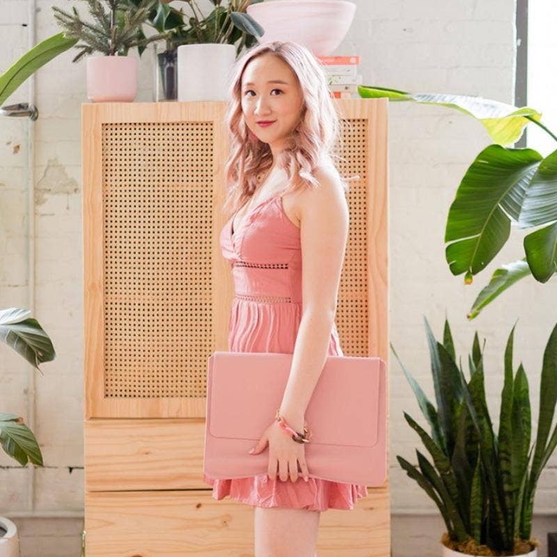 Multitasky - Wholesale Laptop/Tablet Case - Women's - Transformable Vegan Leather Laptop Bag Set (Laptop Stand)7