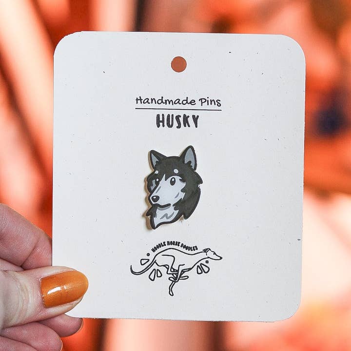 Husky - Handgefertigter Anstecker für den Großhandel von Noodle Horse Doodles