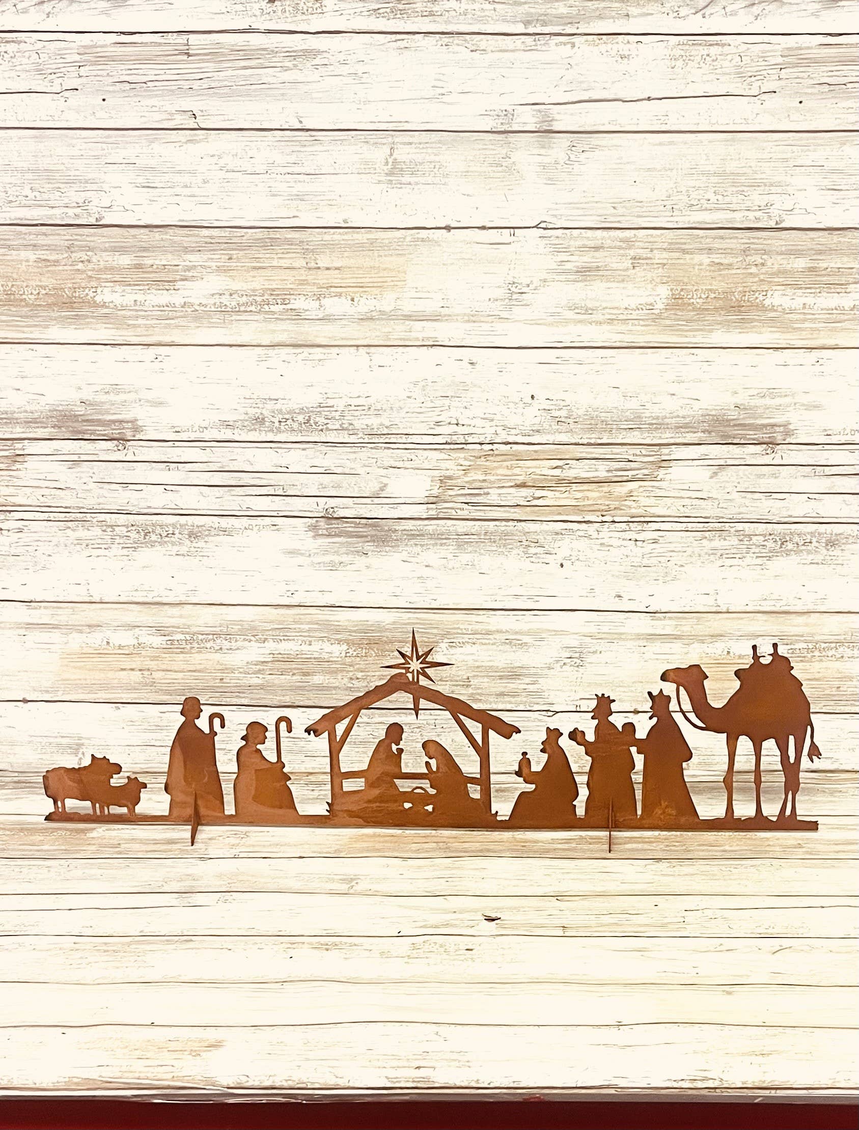 Universal Ironworks USA - Wholesale Nativity Scene Decor - Nativity Scene 24 Inch Rusty Metal Christmas Bethlehem1