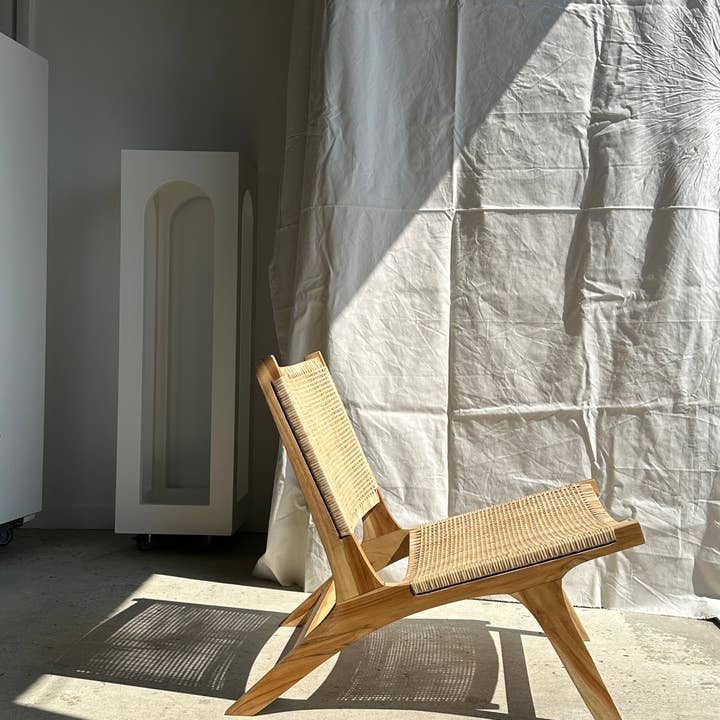 Office Objets - Wholesale Chair - Reclined chair in natural wood and woven rattan94