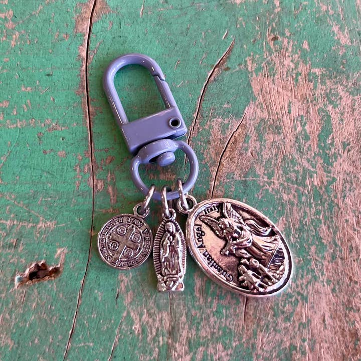 Love and Honor Jesus LLC - Wholesale Individual charm/pendant - Multicolor Small Metal Protection Clips18