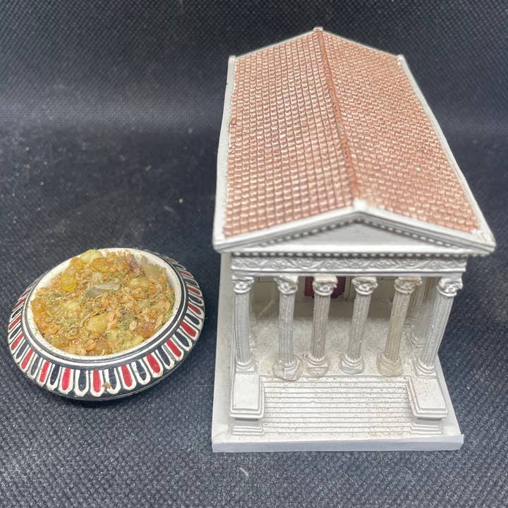 Incenso di Atena per la vendita all'ingrosso da parte di Le Labo de Cléopâtre