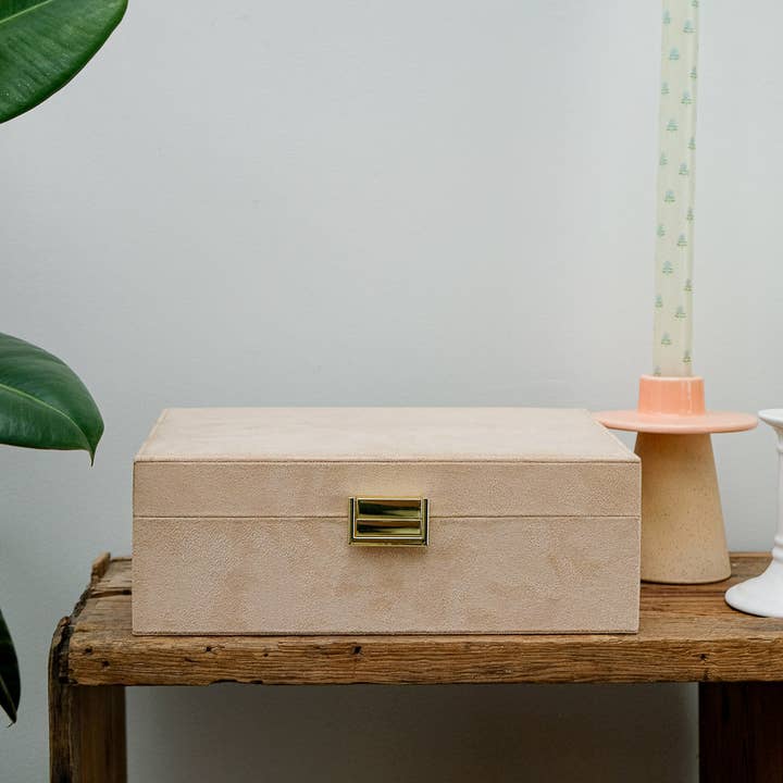 Maison Scarlett - Wholesale Jewelry Box/Organizer - Louise velvet jewelry box6