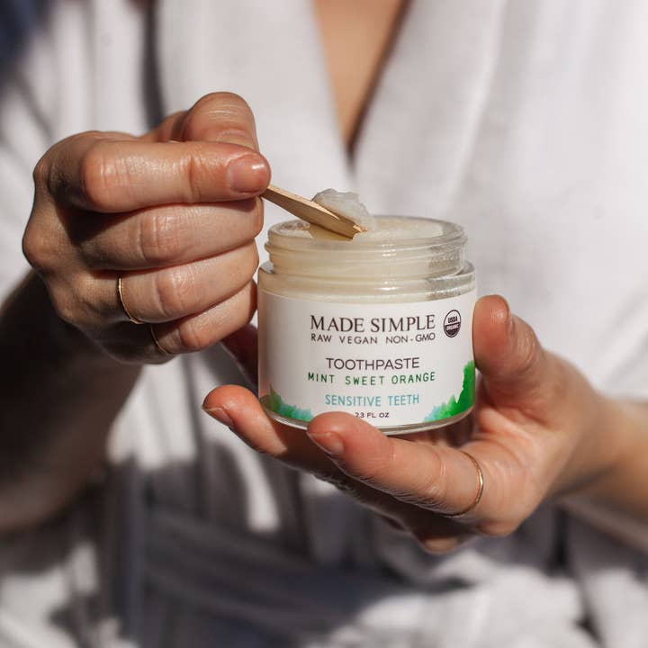 Made Simple Skin Care – Großhandel Zahnpasta – Minze-Süßorange-Zahnpasta - Bio & Vegan4
