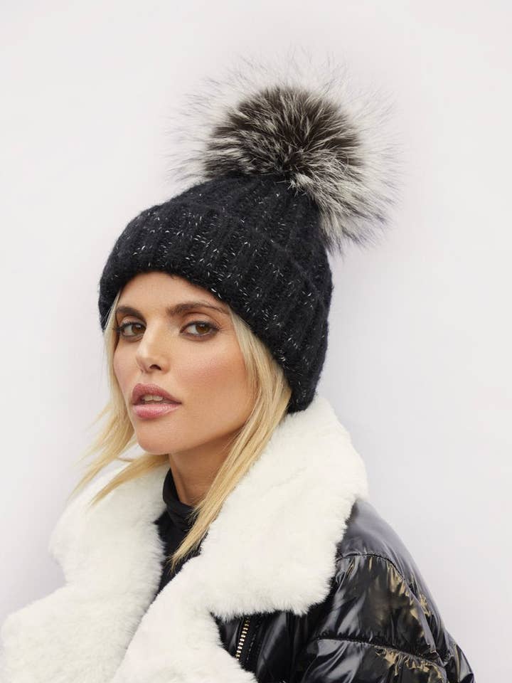 Fold Up Fur for wholesale by Kyi Kyi