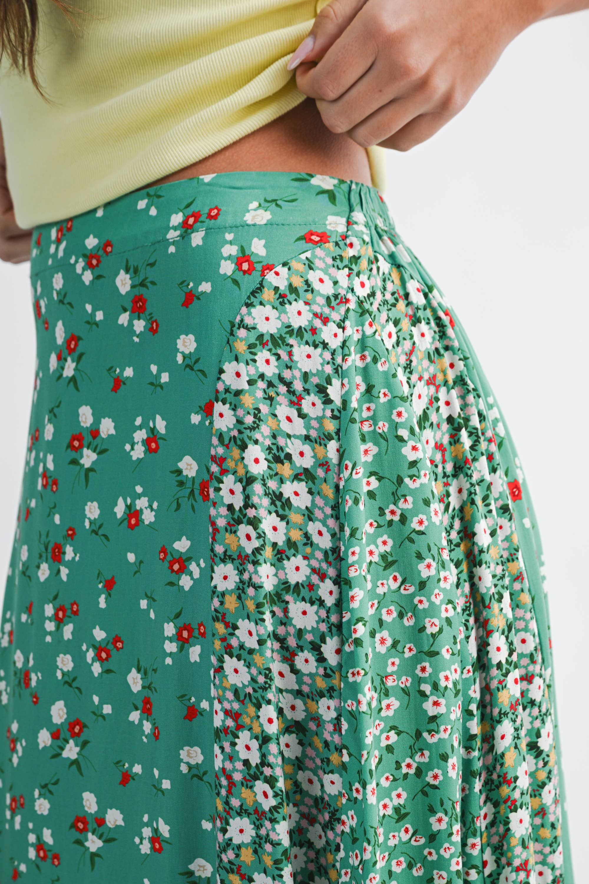 AEMI + CO - Wholesale Skirt - Women's - 745BK Melanie Skirt 118