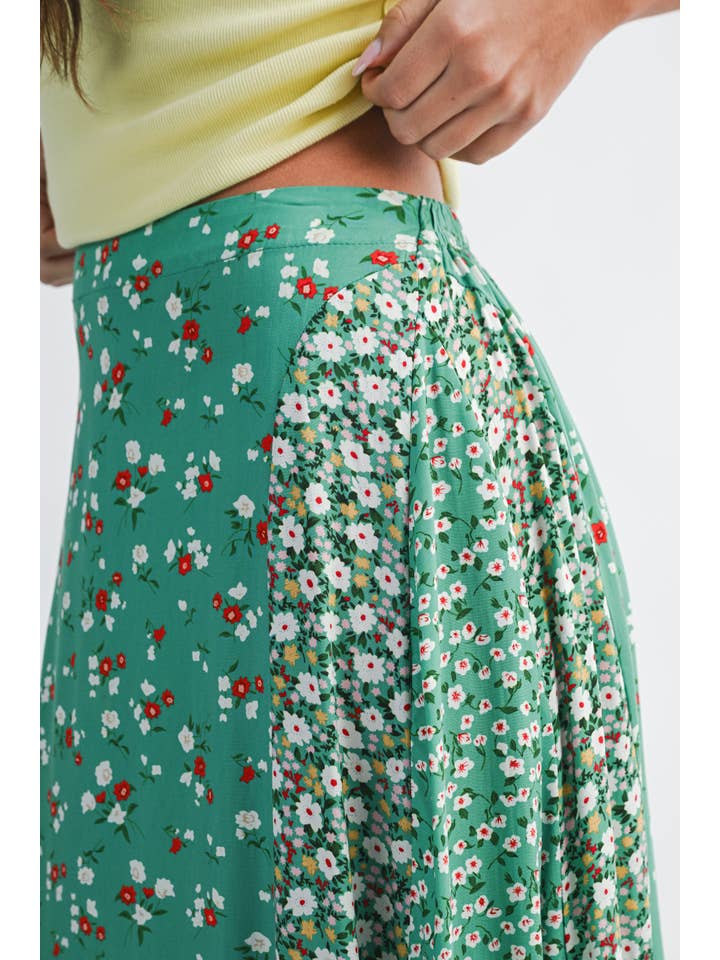 AEMI + CO - Wholesale Skirt - Women's - 745BK Melanie Skirt 118