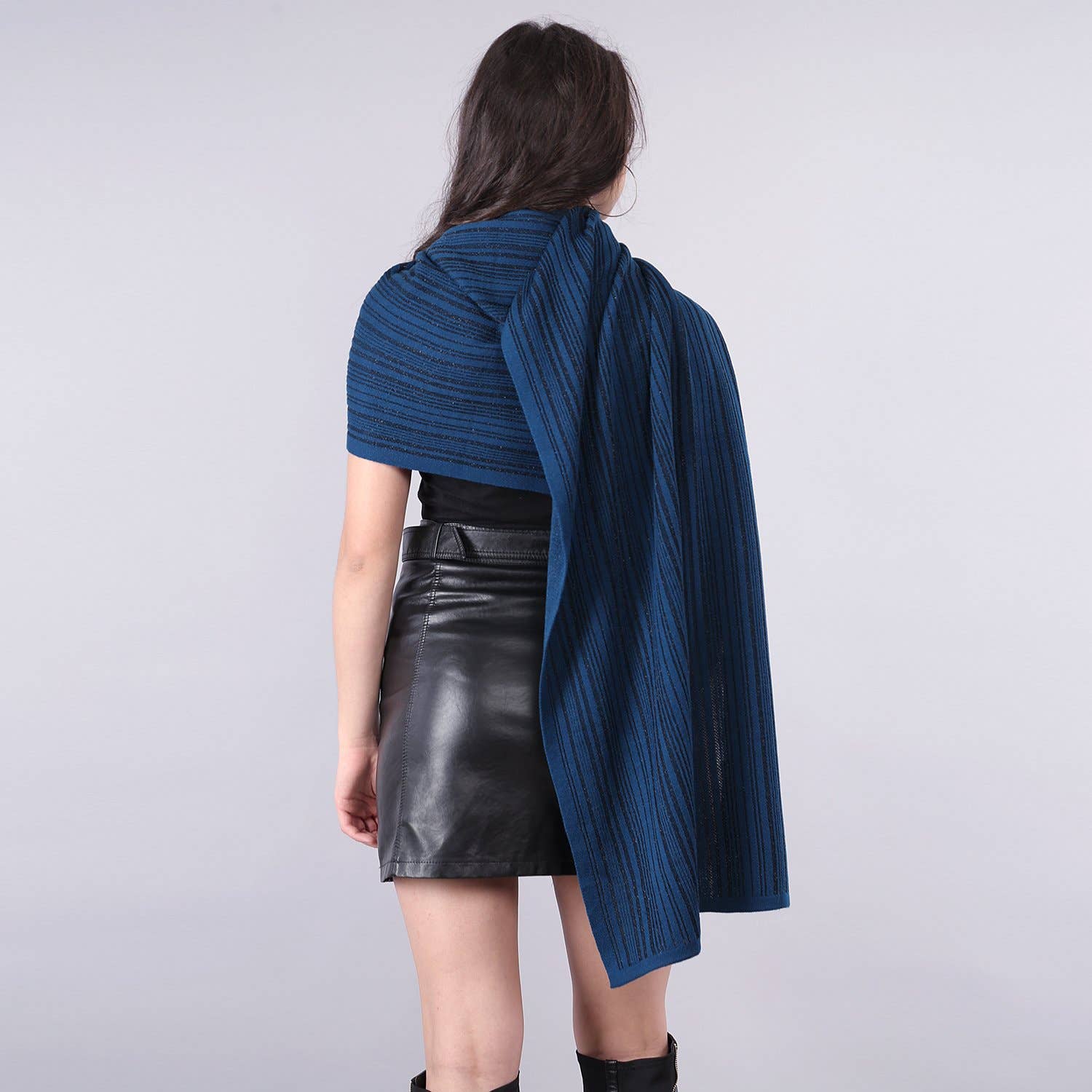 J. Wetter - Wholesale Scarf - Women's - Hairline Scarf3