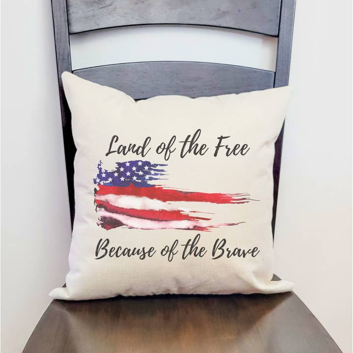 Land of the Free Copricuscino per la vendita all'ingrosso da parte di Go Charlotte