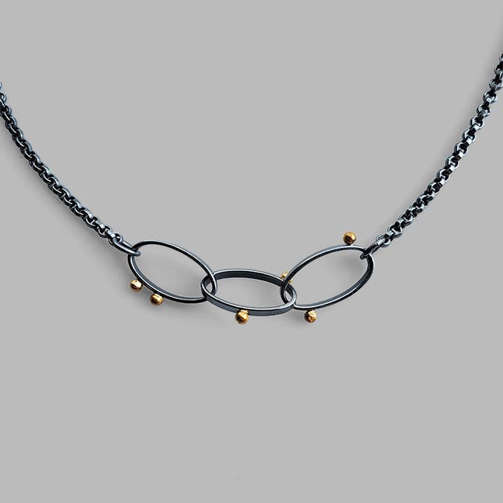 Eenvoudige Ramble-ketting van gemengd metaal in geoxideerd zilver voor wholesale door McKenzie Mendel Jewelry