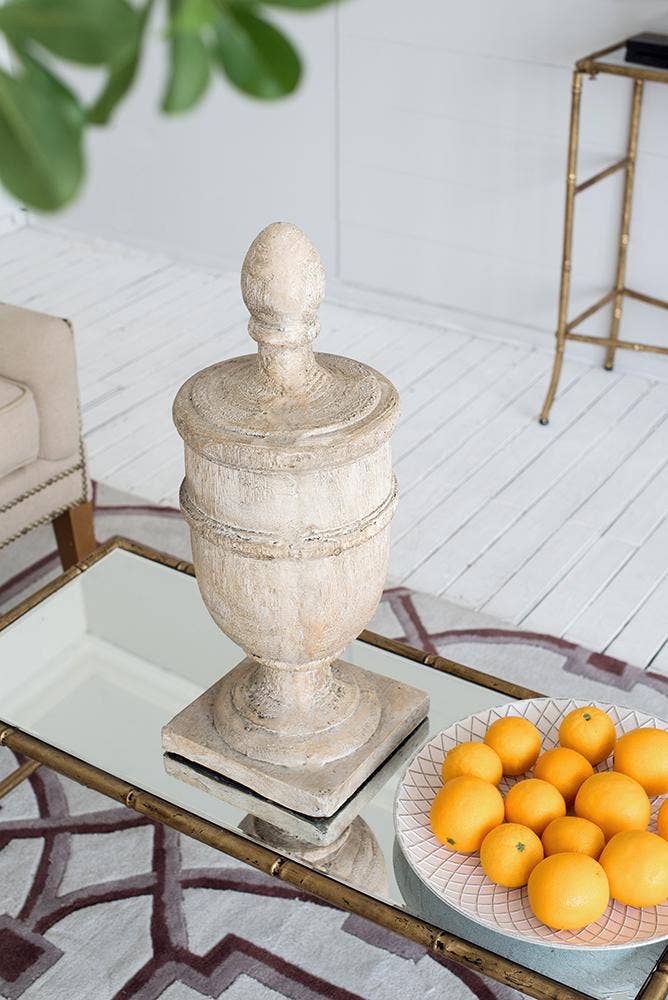 A&B Home Group Inc. – wholesale Dekorativt bordsobjekt – Dekorativt avslut i Chester-stil 8x8x22" - Stor0