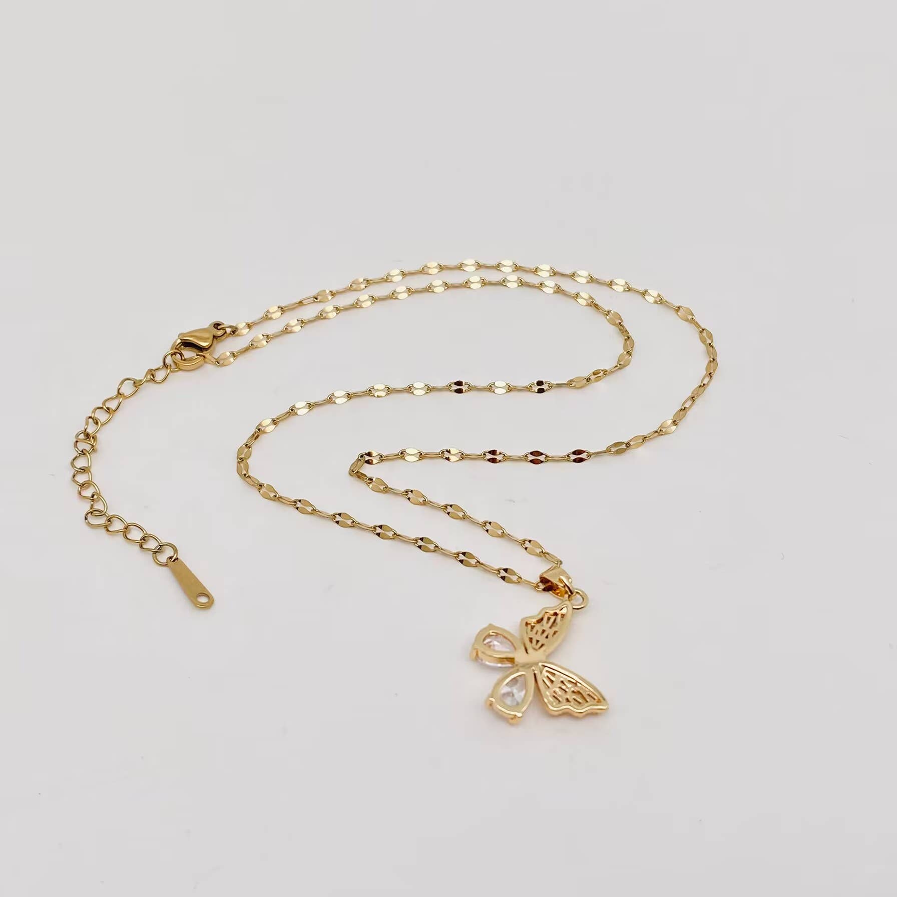Mio Queena - Wholesale Pendant/Charm Necklace - Cubic Zirconia 18K Gold-plated Butterfly Necklace - FGS2