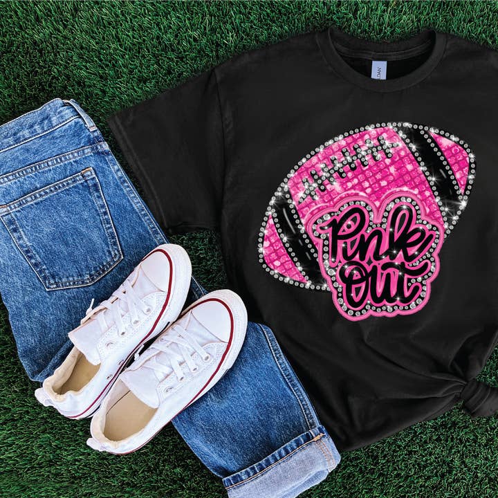 T-shirt Gráfica de Futebol com Lantejoulas Falsas Rosa por atacado de Southern Attitude Designs Inc