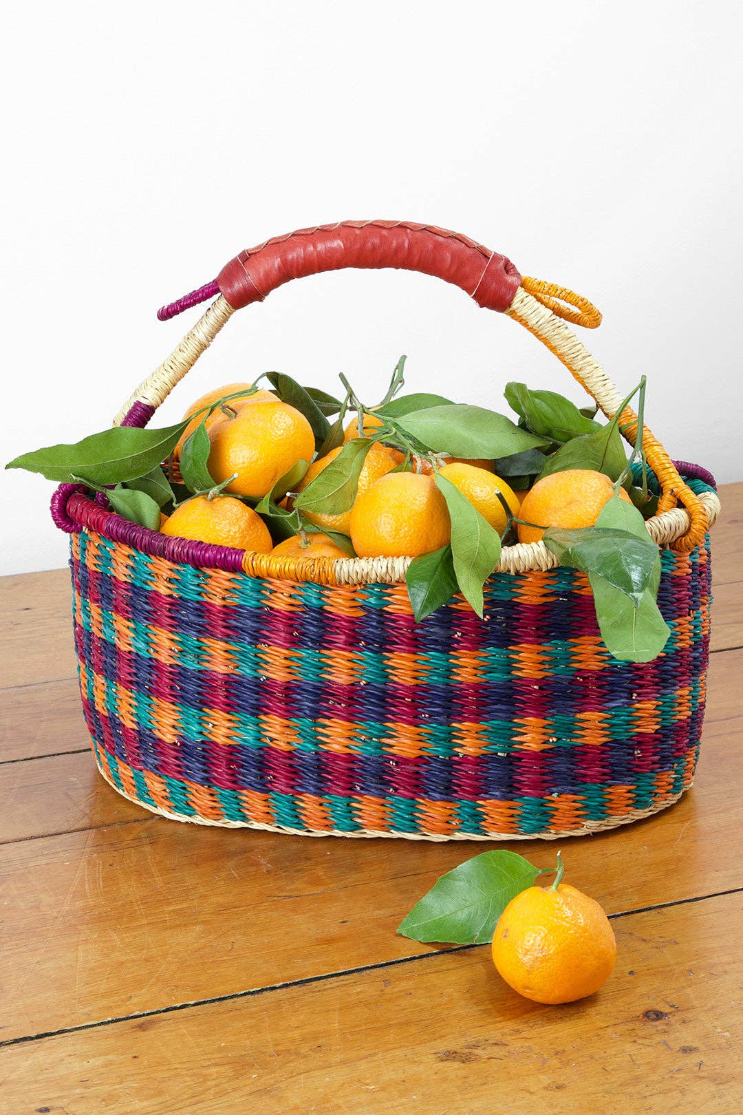 Swahili | AFRICAN MODERN - Wholesale Picnic Basket - Assorted Ghanaian Bolga Berry Picking Basket3