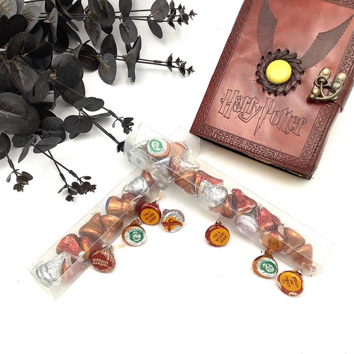 All Little Cute Things - Wholesale Chocolate - Harry Potter Wizard Wand with Assortment Hogwart Chocolates5