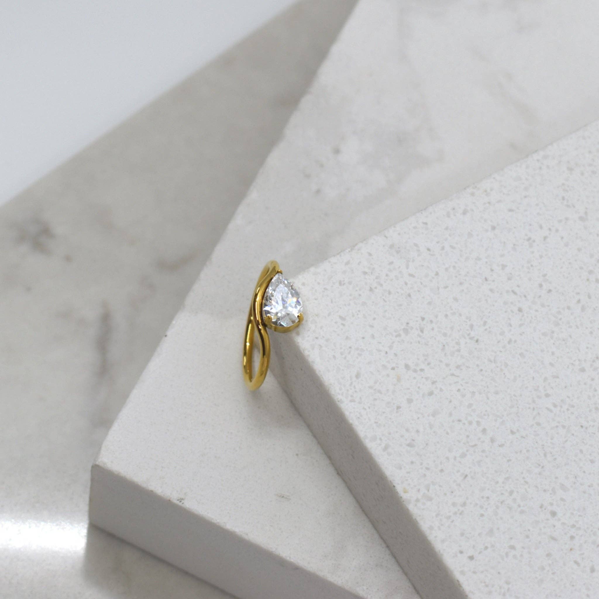 TNT Goods - Wholesale Single Stone/Solitaire Ring - Pear Ring1