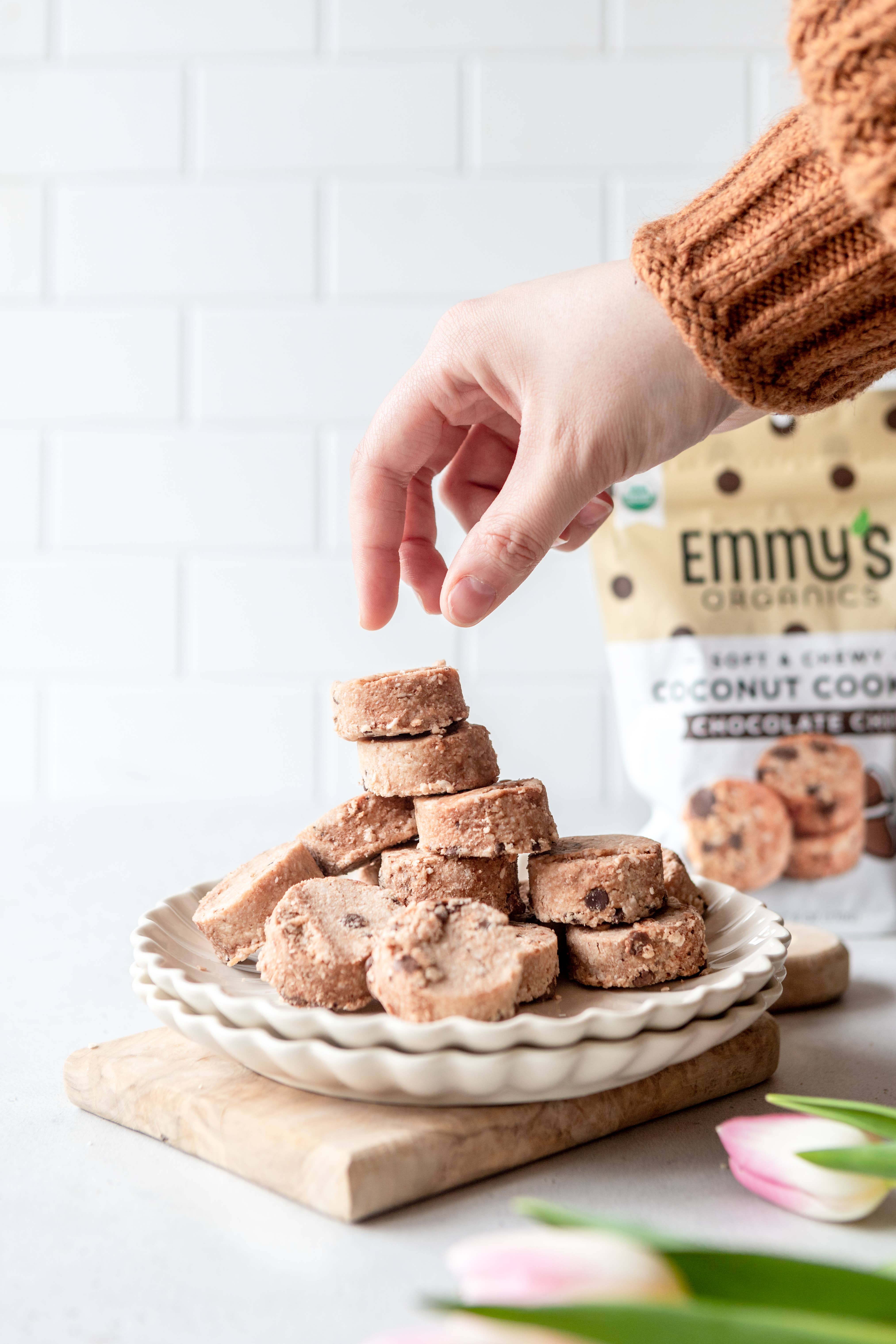 Emmy's Organics - Wholesale Cookie - Chocolate Chip Coconut Cookies 6oz Master Case (32 units)4