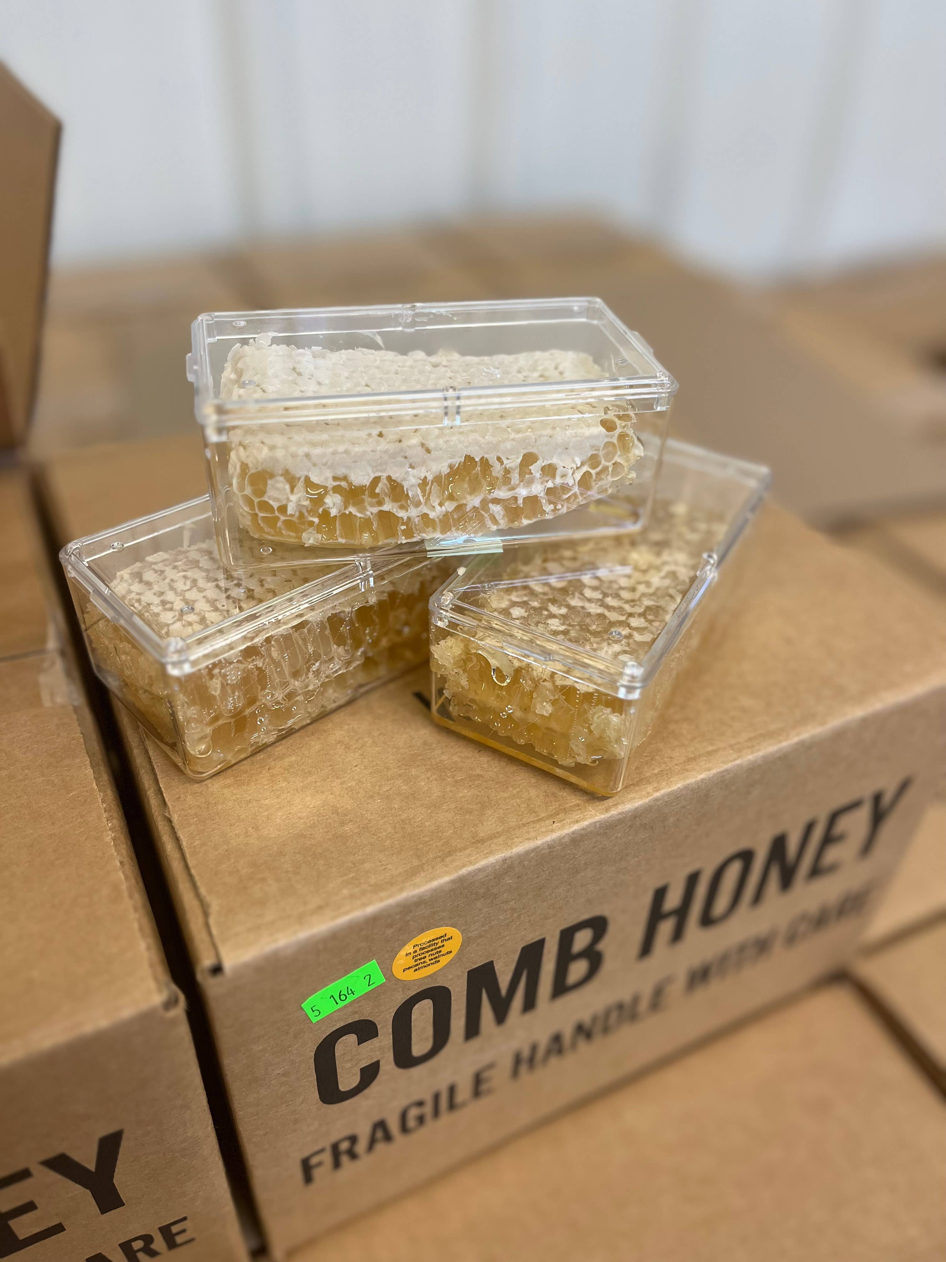 The Honey Shack - Wholesale Honey - Unlabeled Wildflower Comb Honey 5 oz NO LABEL