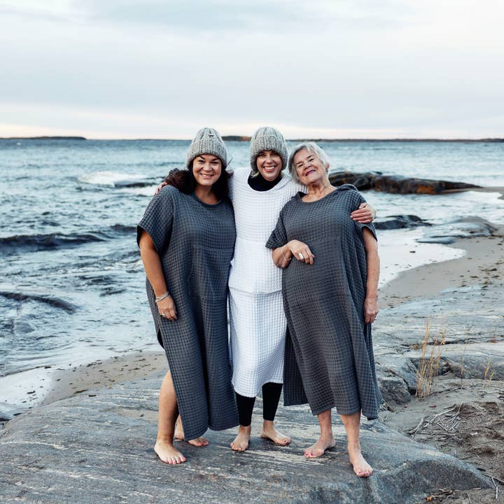 Helgabad – Toalha poncho - Crianças e bebés por atacado – KAFTAN(EN) Together Pocket - Poncho toalha escandinavo2