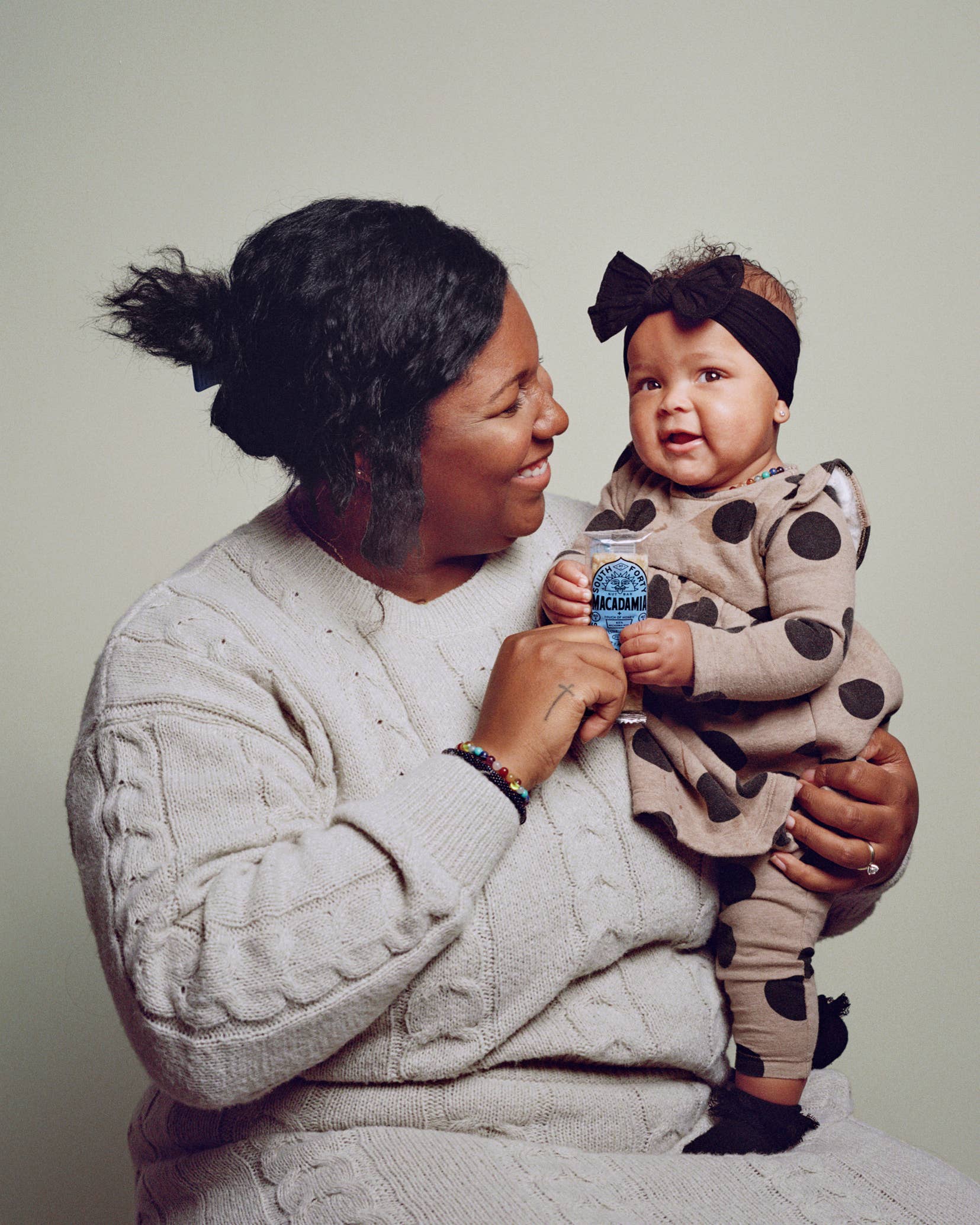 SOUTH FORTY SNACKS COMPANY - Wholesale Snack Bar - 12-Pack, Macadamia Crunchy Nut Bar ($1.95 per unit)6