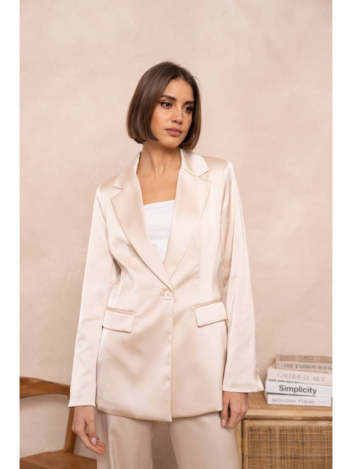 Attentif Paris - Vente Veste de tailleur – femme - Veste cintrée unie en satin8