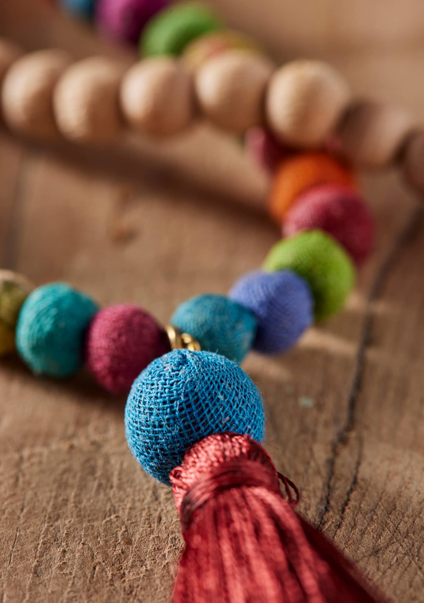 Namaste - Vente Collier de perles - Collier à pompon en perles de sari recyclé3