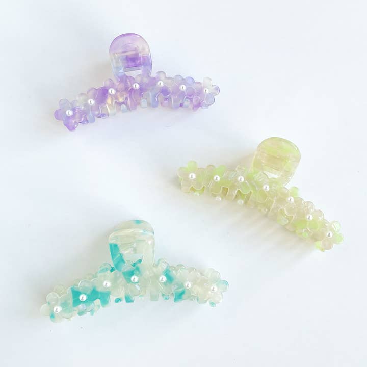 Assorted Callie | Flower and Pearl Detail Claw Clip for wholesale on Faire