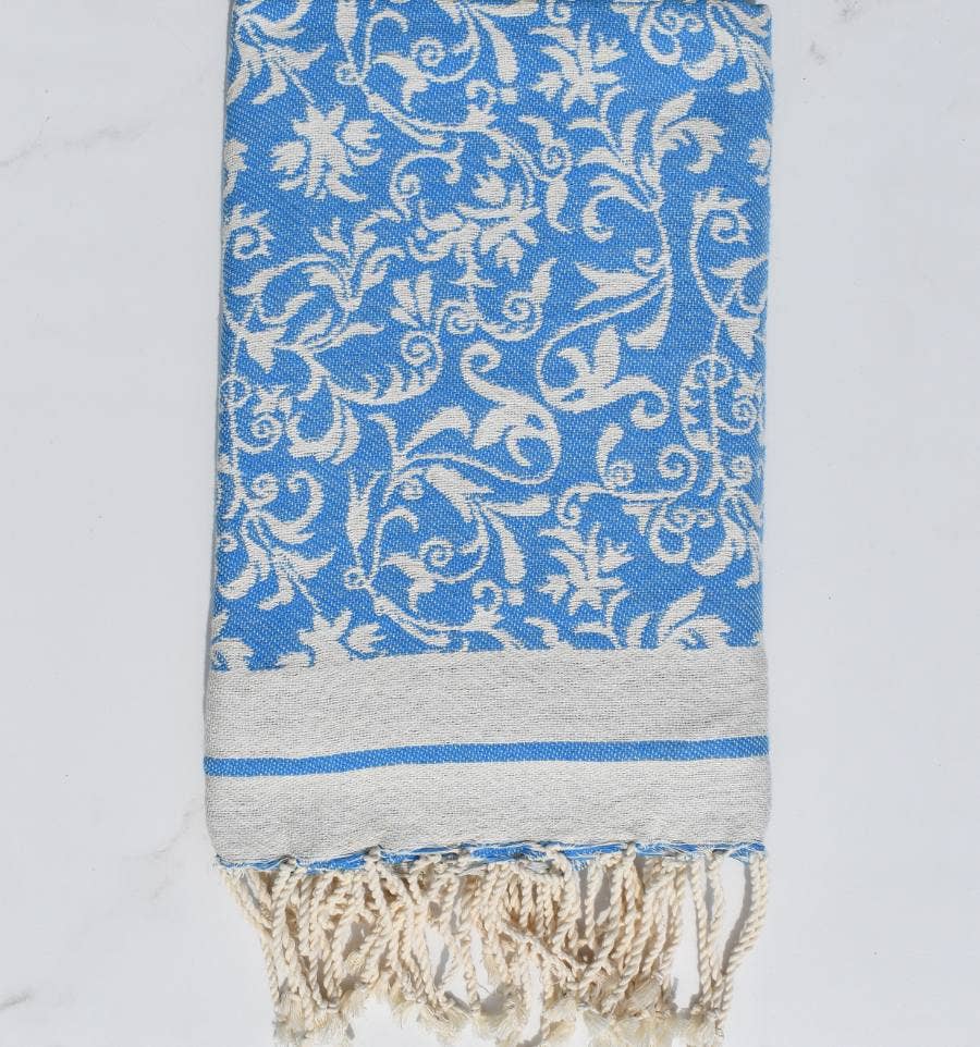Fouta Tunisia – wholesale Strandhandduk – Fouta Versailles med tidlösa blommönster1