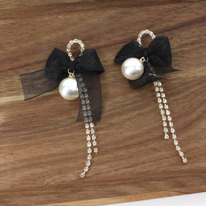 E24324 Brincos em Arco c/ Pérolas Fus/Rhinestones por atacado de Pretty Persuasions