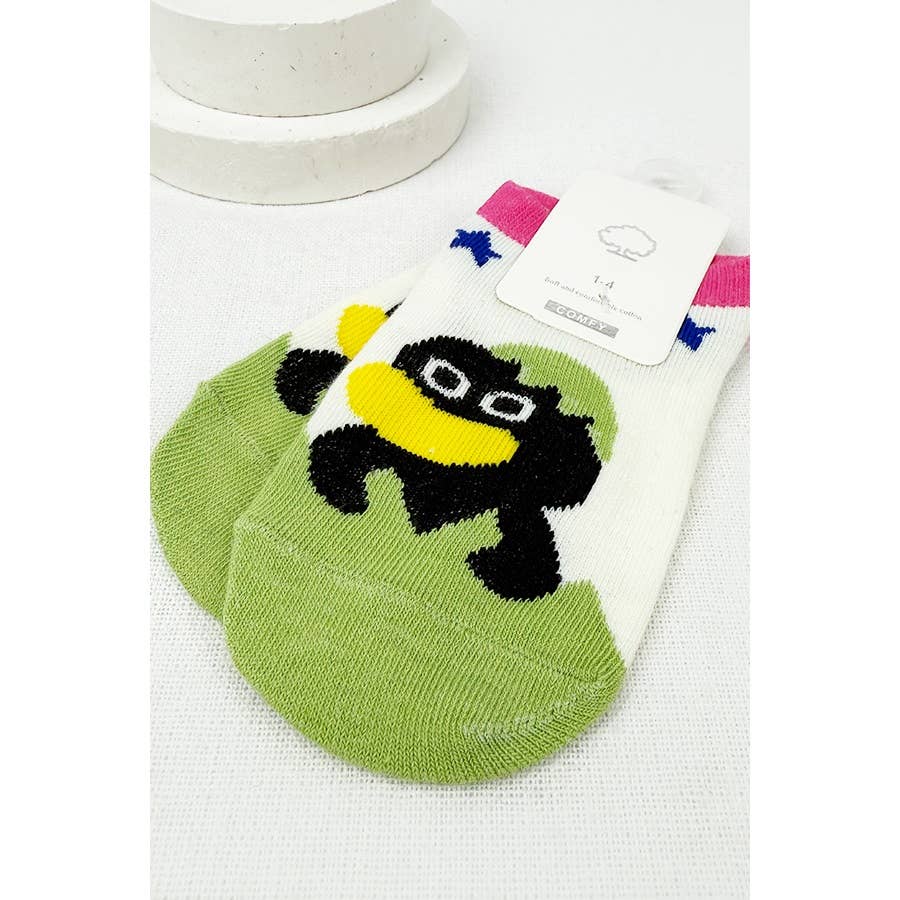 MÉLANGER LA COULEUR Chaussettes mignonnes assorties pour enfants avec personnages en vente sur Faire2