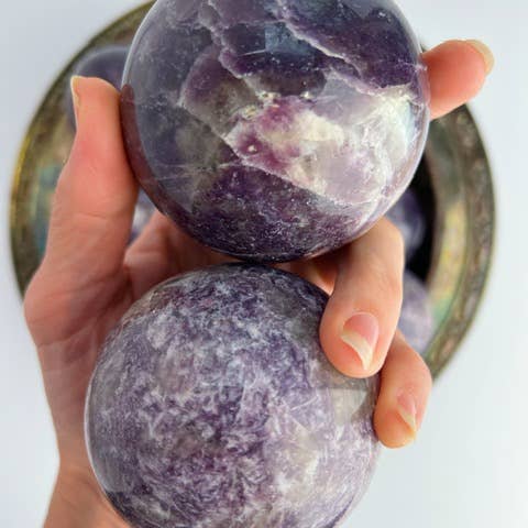 Terra Dawn Minerals - Wholesale Spirituele steen/kristal - Lepidoliet eenhoornstenen bollen