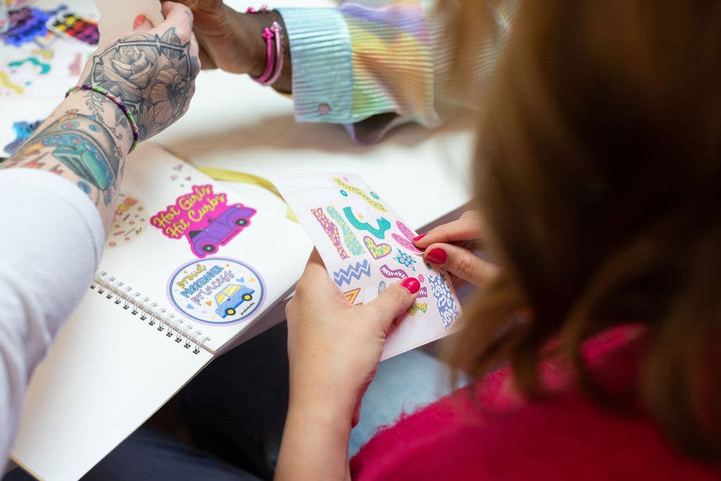 NatterDoodle – Großhandel Aufkleber – Heiße Mädchen treffen Bordsteine Aufkleber – Lustiger Fahrer Vinyl Autoaufkleber1
