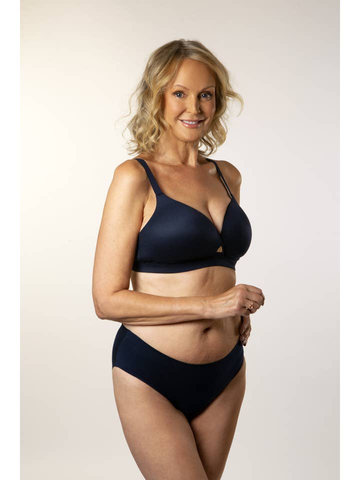 Freedom Underwear – wholesale Bra – Women's – The Freedom Bra Navy - Non-wired Bra for Fuller Bust2