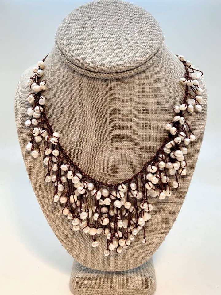 Collar de perlas en lino anudado para venta al por mayor de Crossroads Accessories Inc