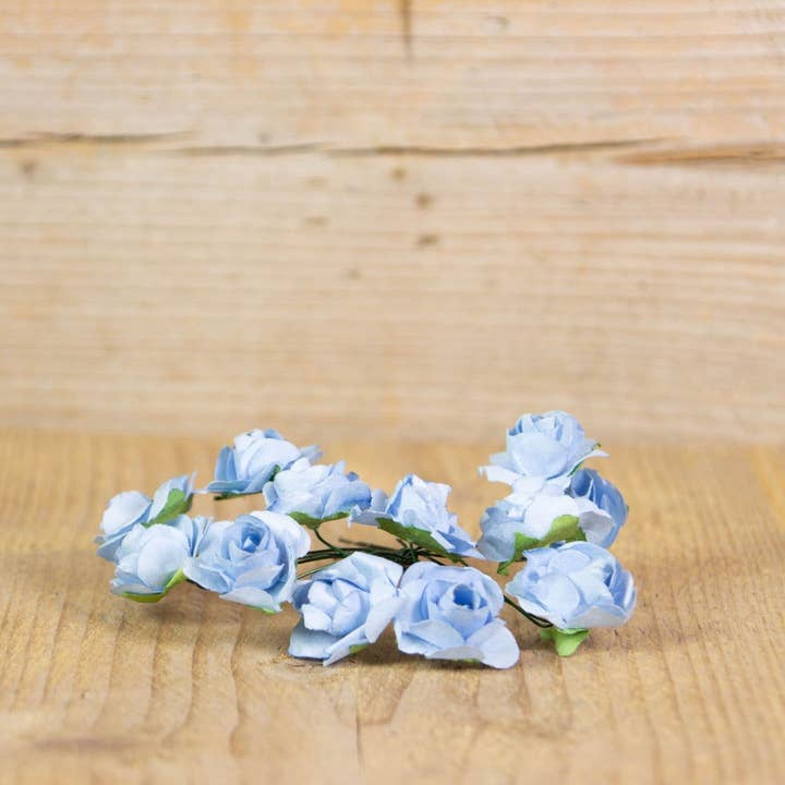 Geschenkdeko Rose Hellblau für den Großhandel von kadopapier.net