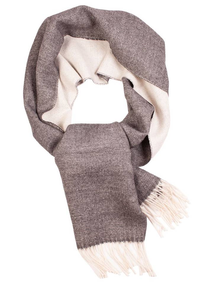 Grå vit Alpacka ull halsduk för wholesale av Sokisahtel I BestSockDrawer