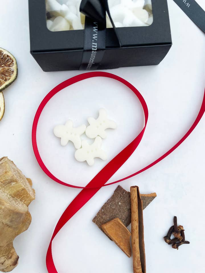 Gingerbread Oud Wax Melts for wholesale by Maureen Luxe Studio