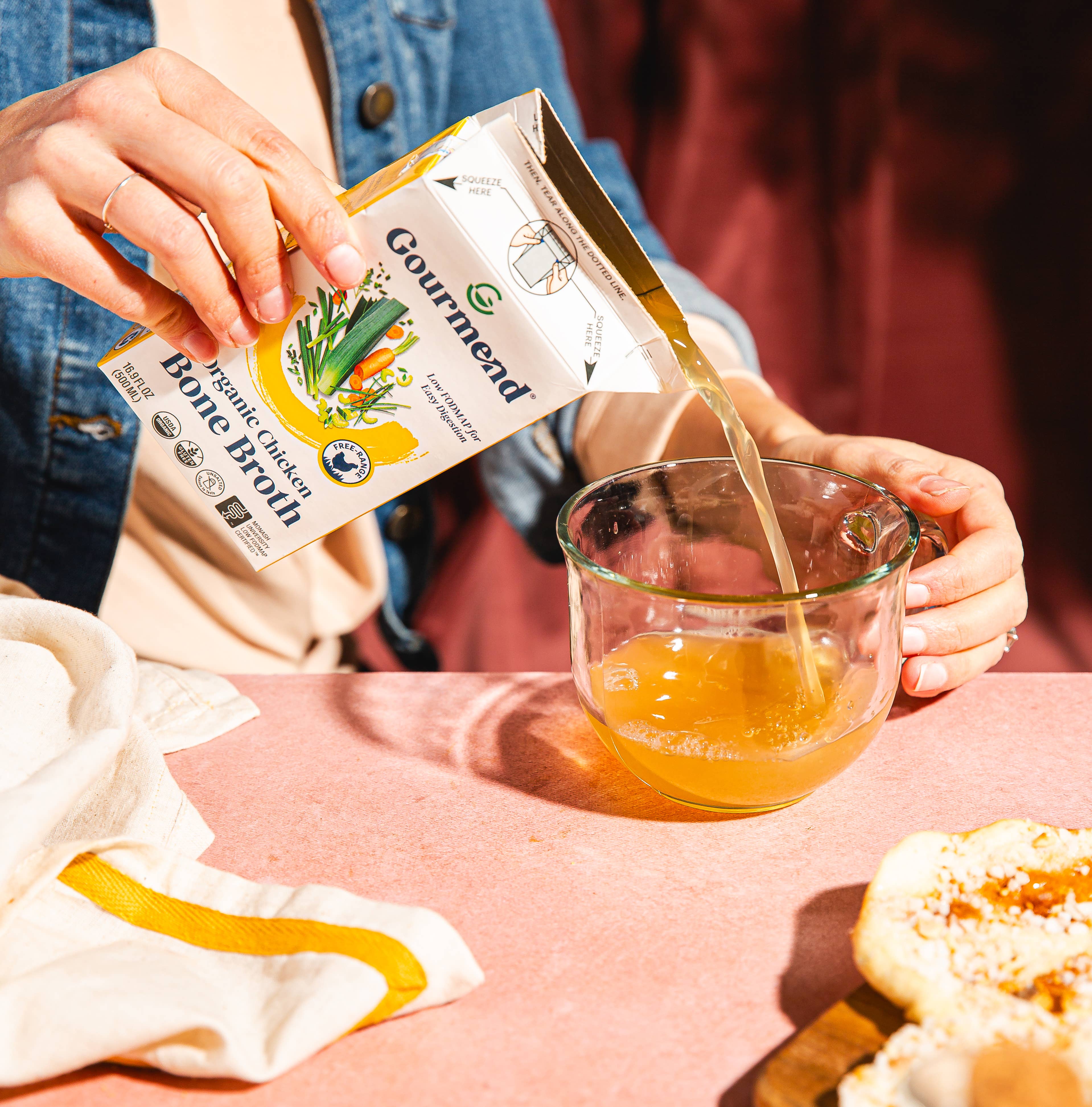 Gourmend Foods - Wholesale Broth - Chicken Bone Broth (Organic, Low FODMAP, Unsalted)3